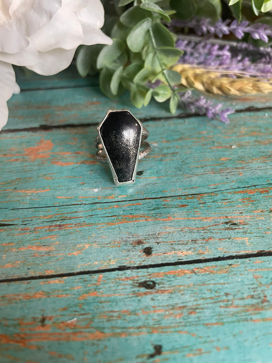Coffin ring