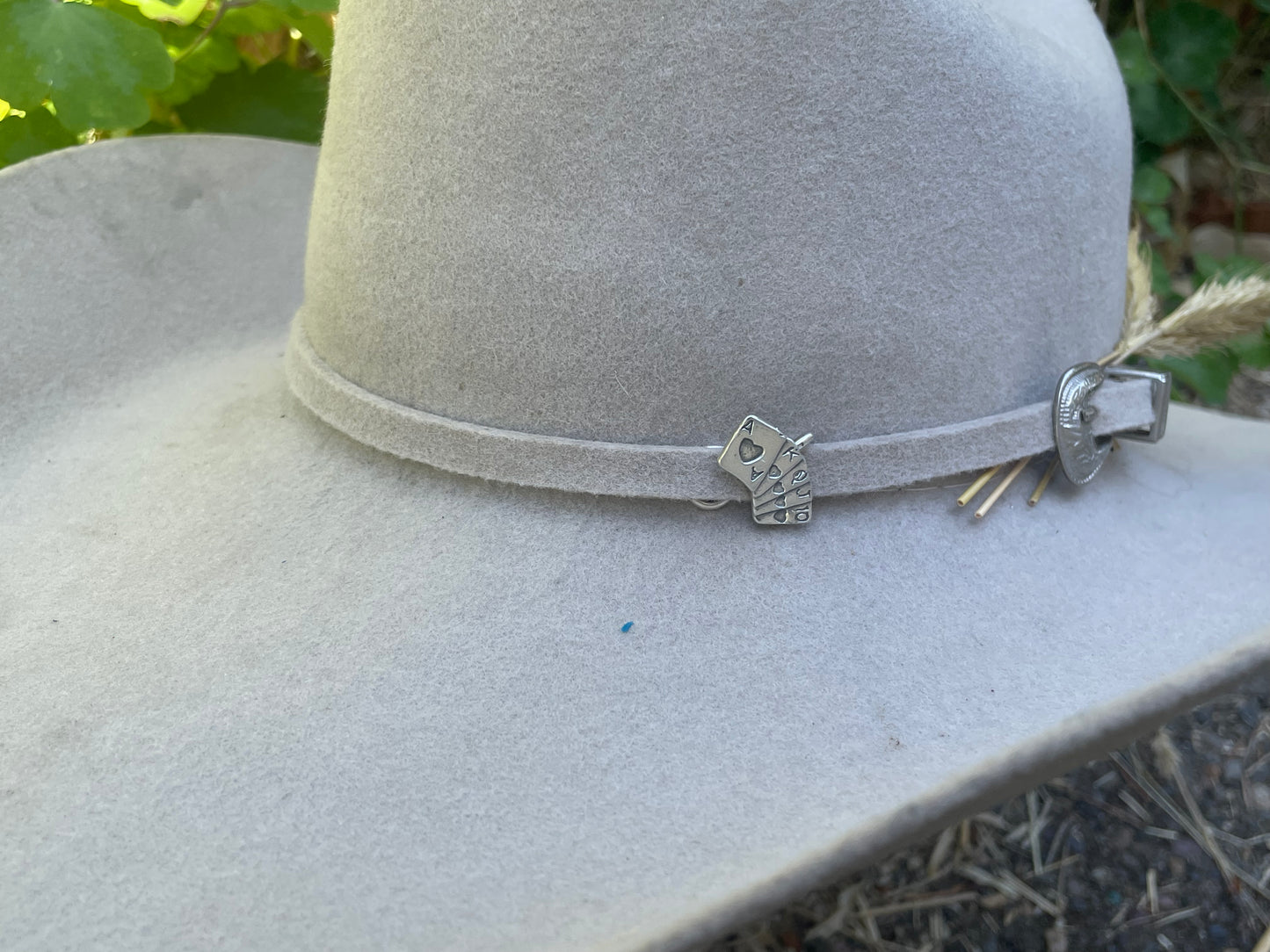 Royal flush hat crawler