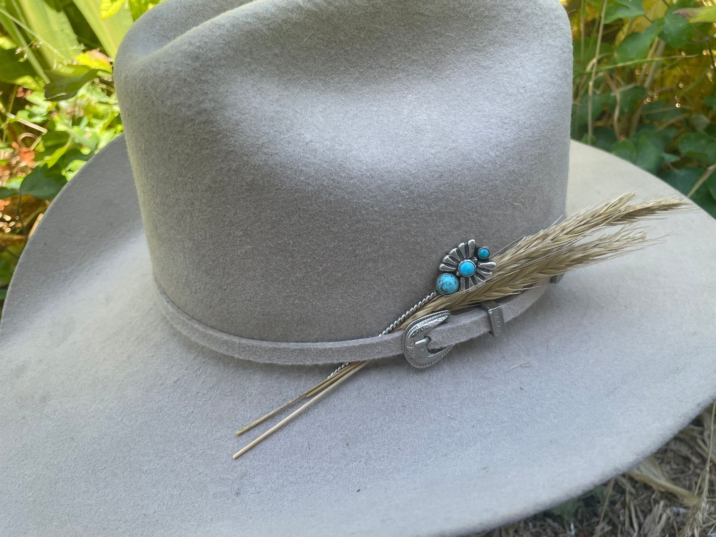 Turquoise Hat Pick