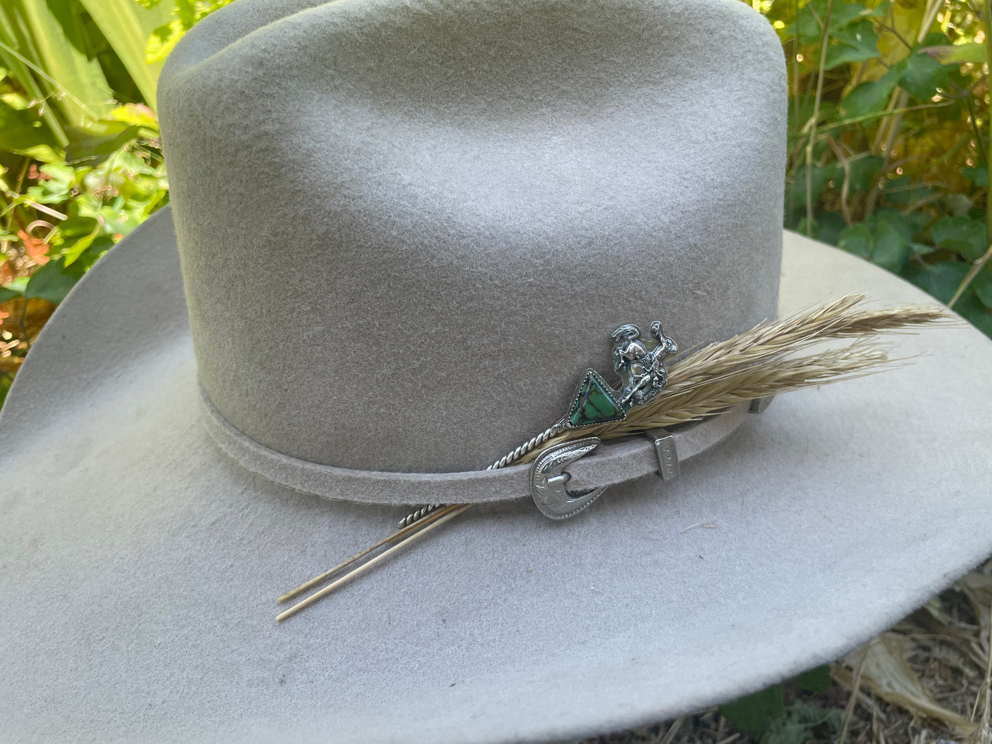 Turquoise Hat Pick